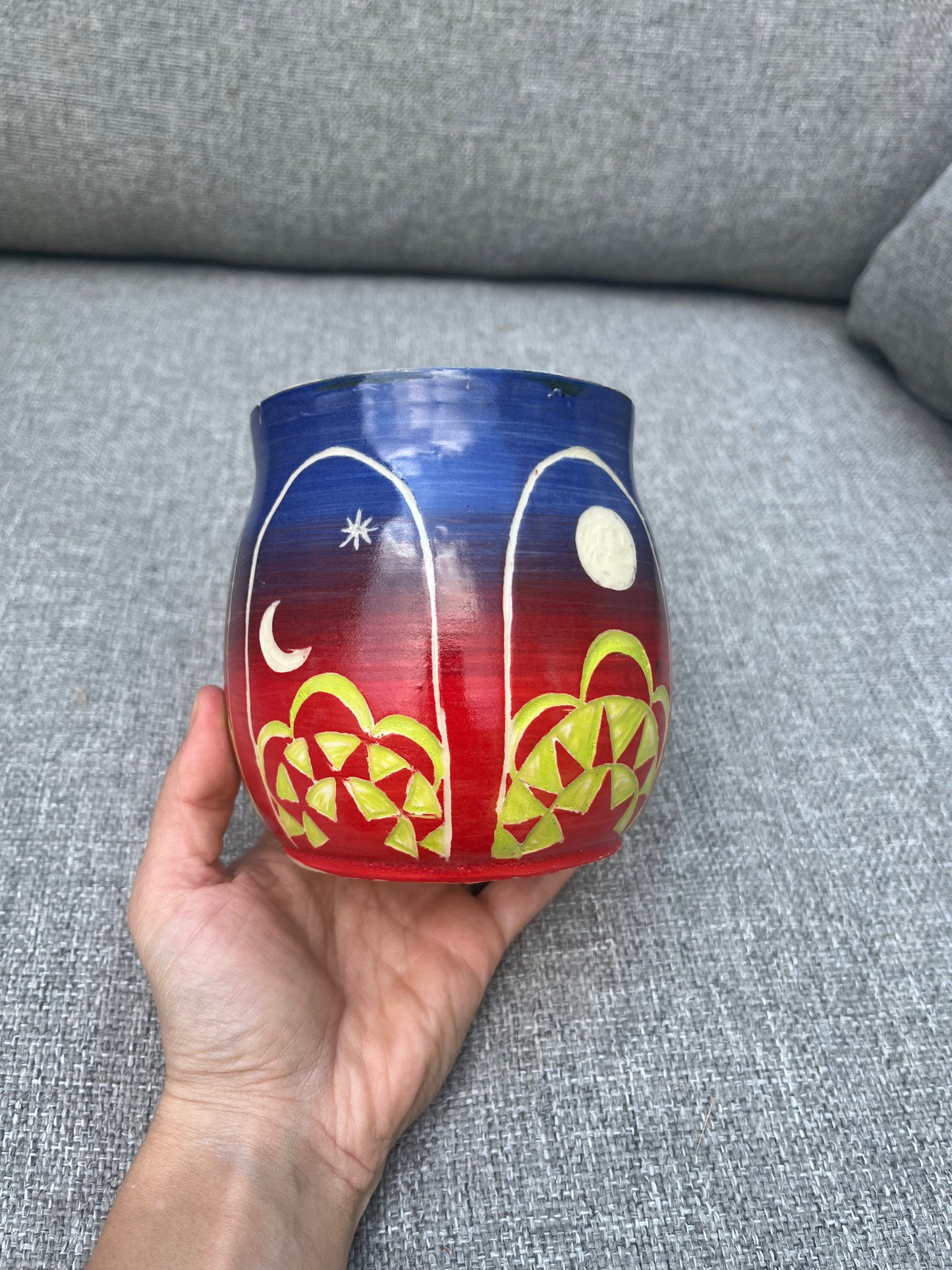 Moon arches vase