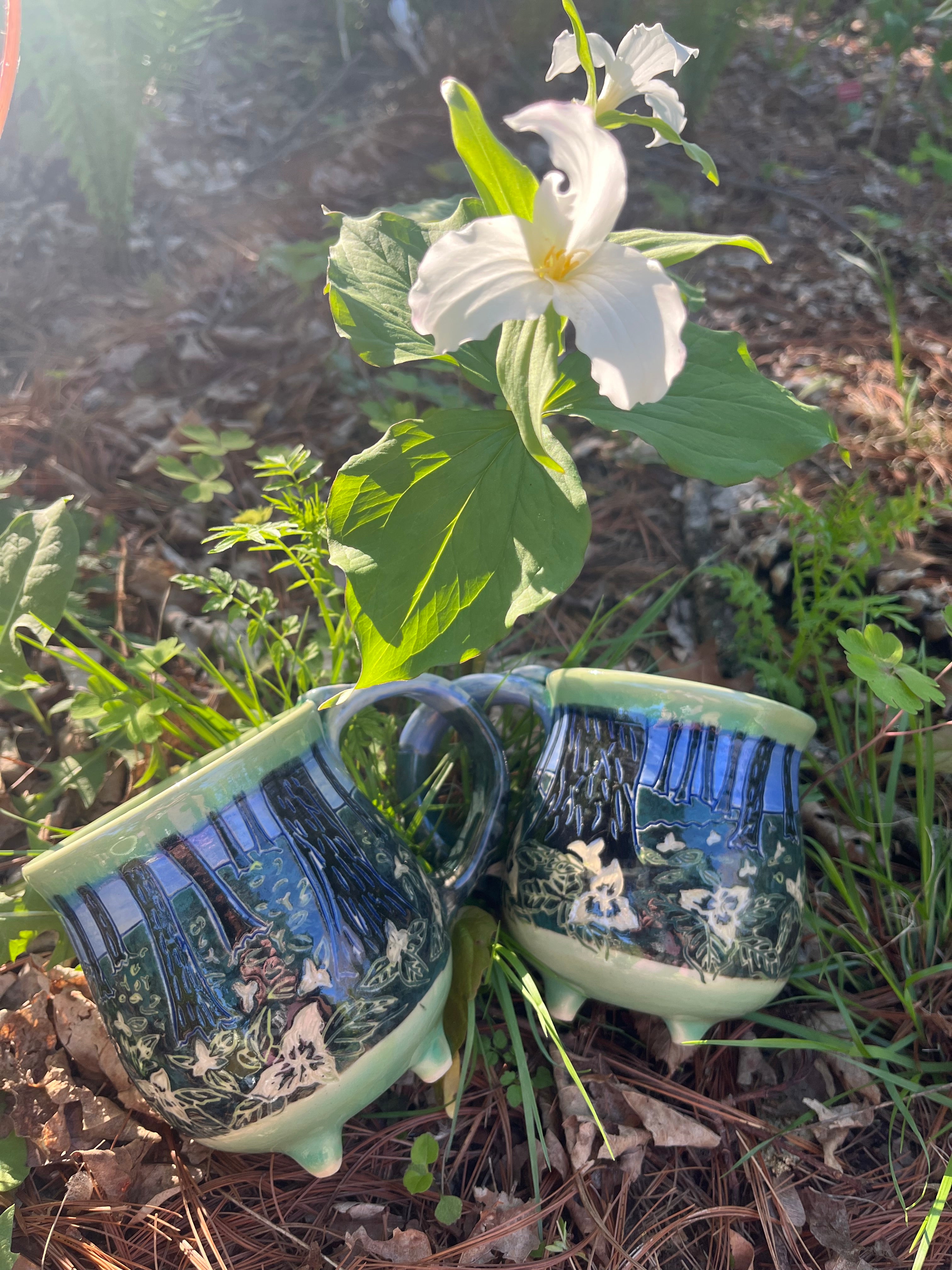 Spring Mug-Trillium