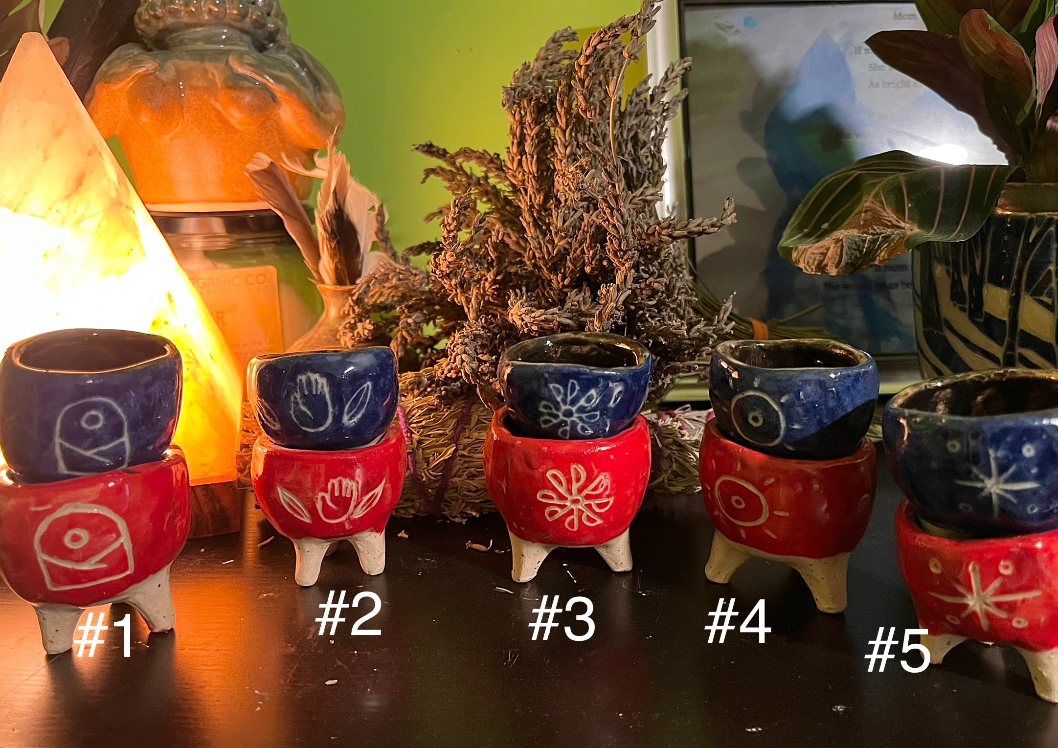 Tiny cauldrons