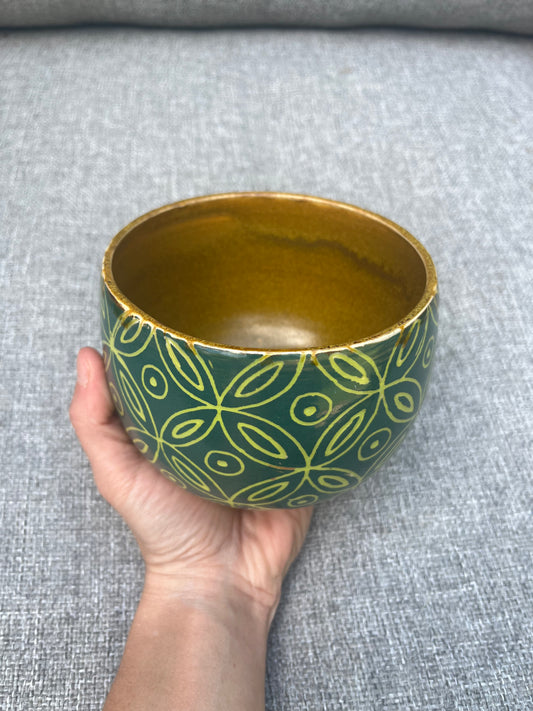 Emerging circles cauldron