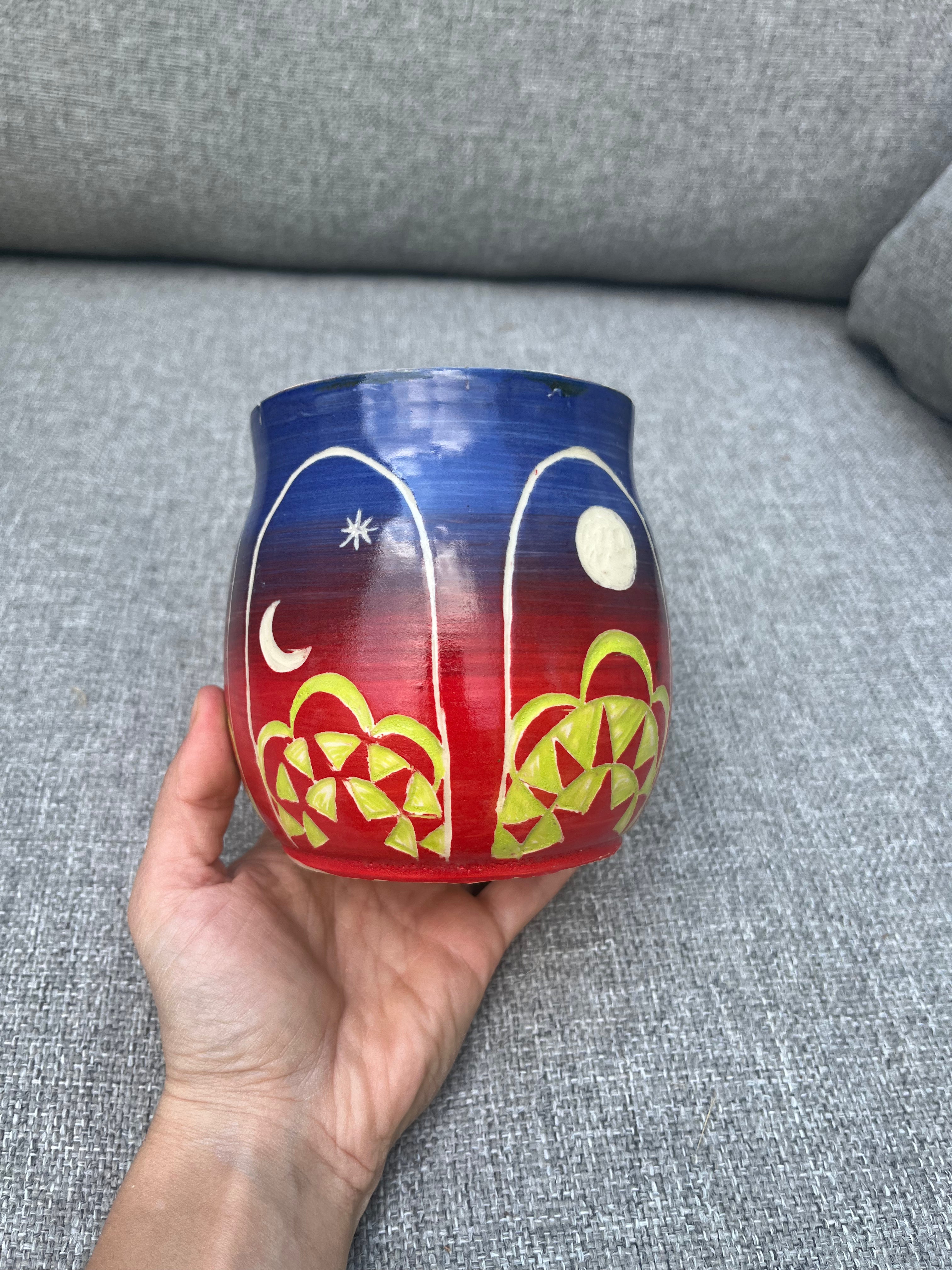 Moon arches vase